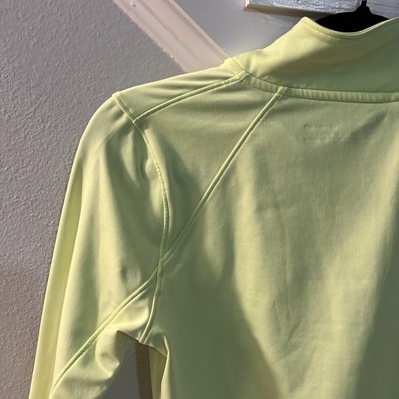 Under Armour colorgear Women's Neon Yellow Long Sleeve pullover - Picture 9 of 11